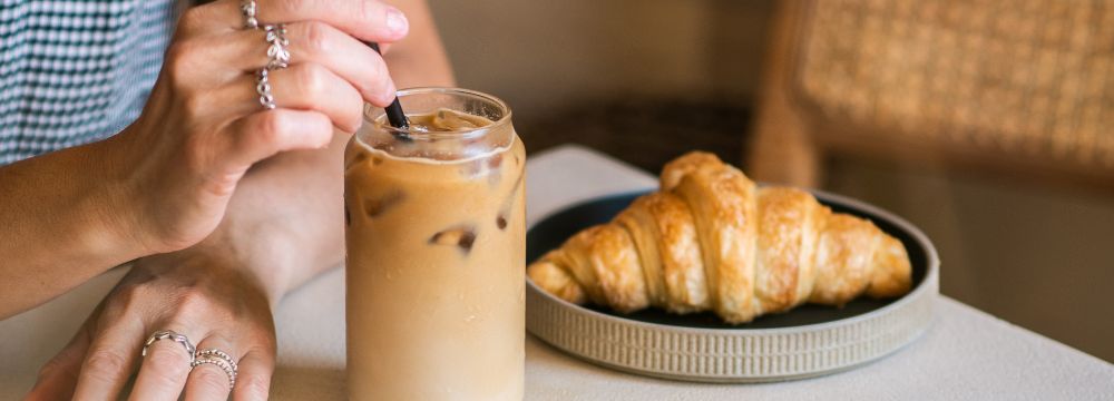 Do Coffee & Tea Count for Hydration?